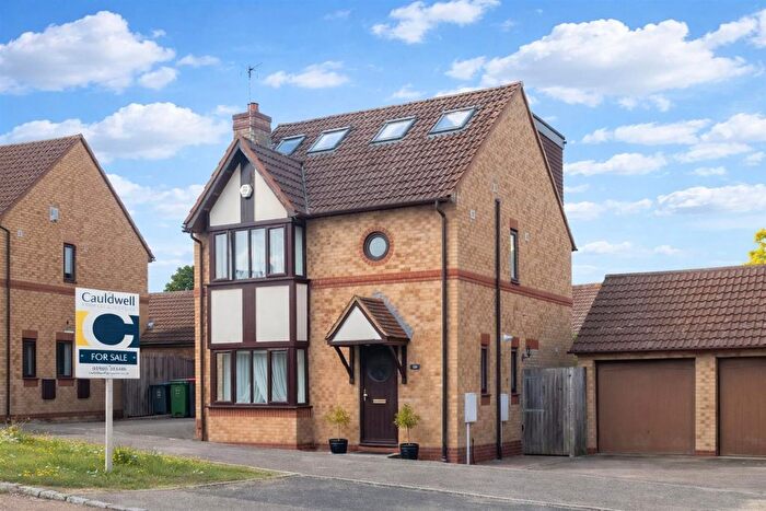 5 Bedroom Detached House For Sale In Crowborough Lane, Kents Hill, Milton Keynes, MK7