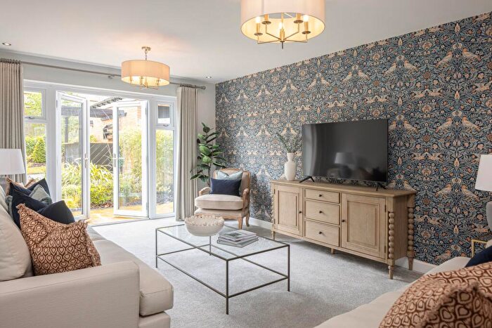 5 Bedroom Detached House For Sale In Bastion Street, Newbury, West Berkshire, RG14