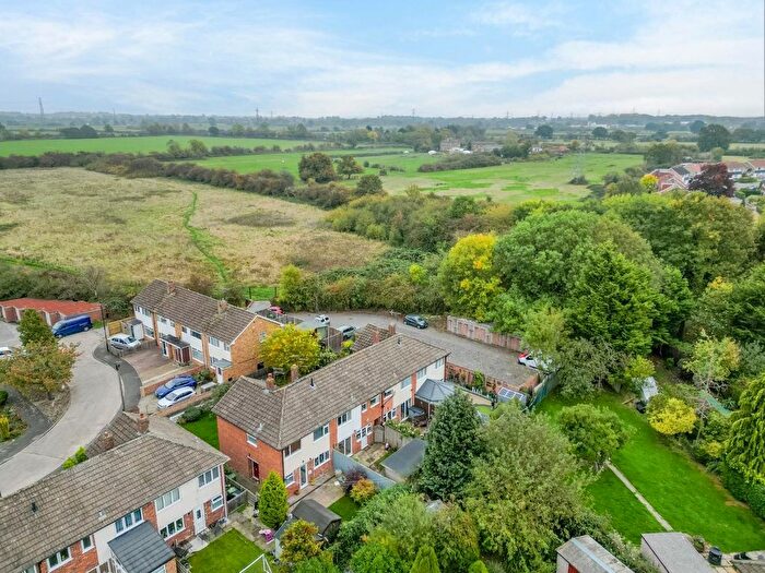 3 Bedroom Town House For Sale In Springfield Close, York, YO31