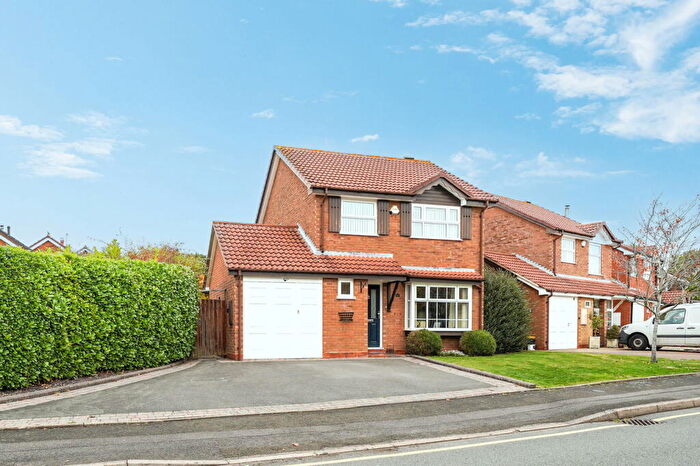 3 Bedroom Detached House For Sale In Glaston Drive, Hillfield, B91