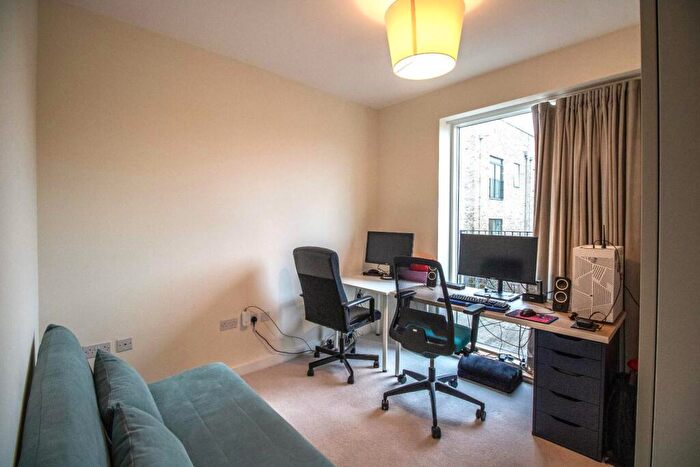 2 Bedroom Apartment To Rent In Seekings Close, Trumpington, Cambridge, CB2