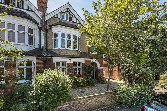 1 Bedroom Flat To Rent In Effingham Road, Surbiton KT6