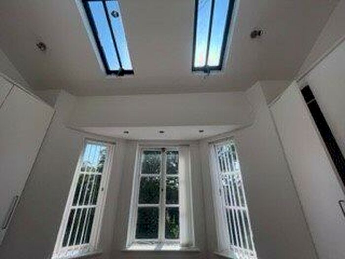 2 Bedroom Flat To Rent In Oak Terrace, Beech Street, L7