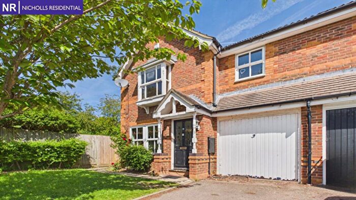 3 Bedroom End Of Terrace House For Sale In Coppard Gardens, Chessington, Surrey, KT9