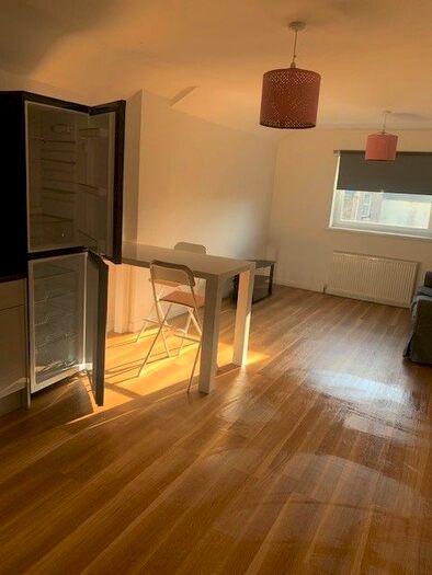 1 Bedroom Flat To Rent In Newport Road, Roath, Cardiff, CF24