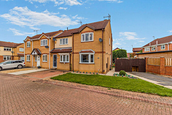 2 Bedroom End Of Terrace House For Sale In Springfield Court, Doncaster, DN5