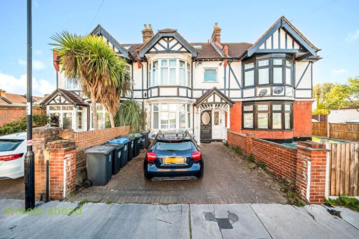 1 Bedroom Flat For Sale In Ardfern Avenue, London, SW16