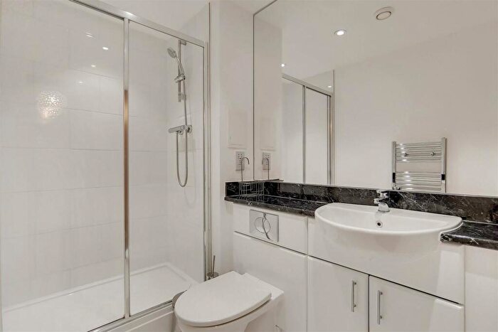 2 Bedroom Apartment To Rent In Venice Corte, Lewisham, SE13