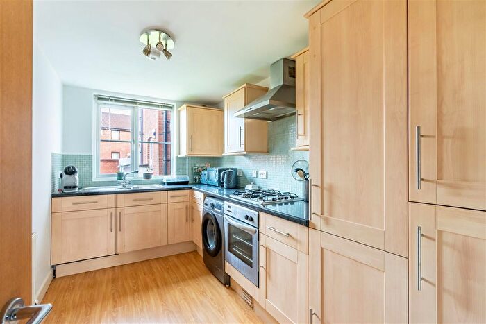 2 Bedroom Flat To Rent In Jacobs Court, Clifton, York, YO30