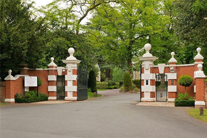 3 Bedroom Flat To Rent In King John Square, Englefield Green, Egham, Surrey, TW20