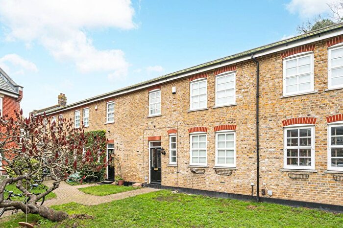 3 Bedroom End Of Terrace House To Rent In Woodyates Road, Lee, London, SE12