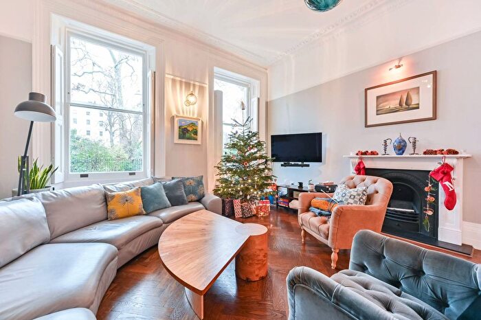 3 Bedroom Flat For Sale In Warwick Square, Pimlico, London, SW1V