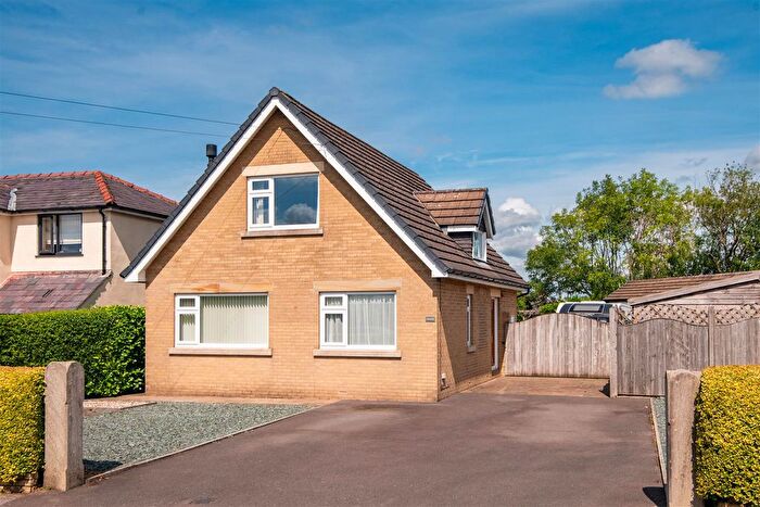 3 Bedroom Detached Bungalow For Sale In Bett Lane, Higher Wheelton, Chorley, PR6