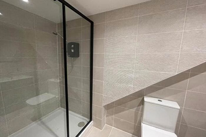 4 Bedroom Semi-Detached House To Rent In Henry Road, Nottingham, NG9