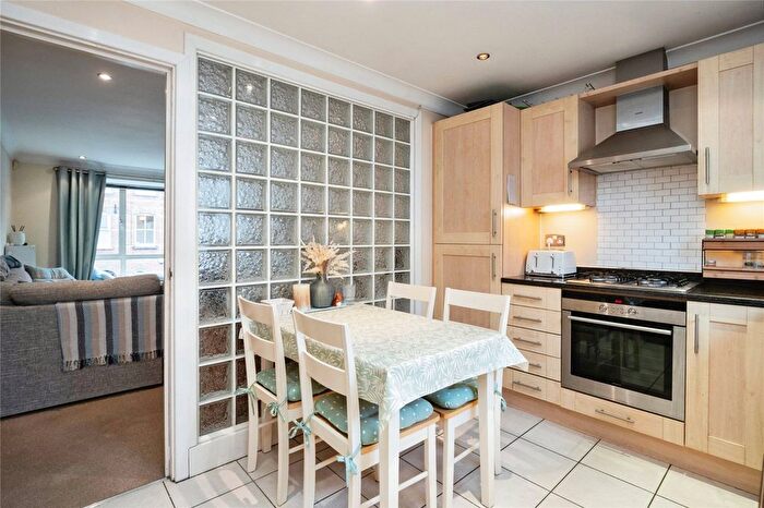 1 Bedroom Flat For Sale In Lime Hill Road, Tunbridge Wells, Kent, TN1