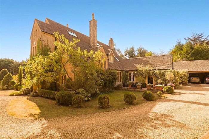 6 Bedroom Property For Sale In Private Road, Rodborough Common, Stroud, GL5