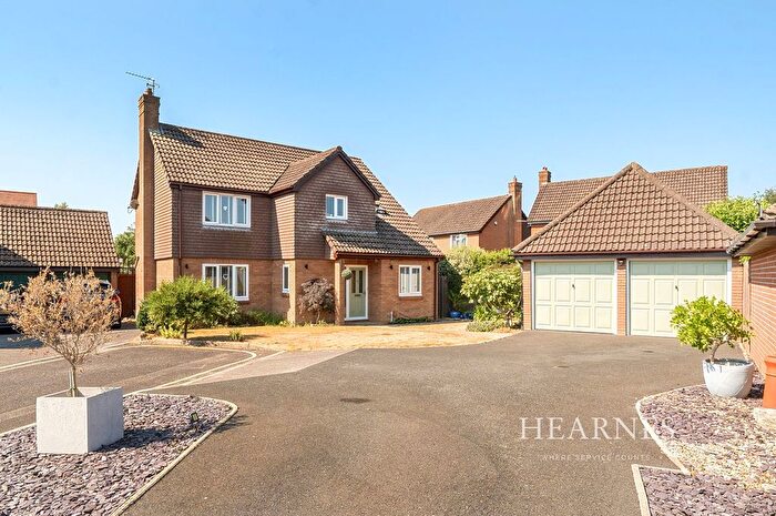 4 Bedroom Detached House For Sale In Vine Farm Road, Talbot Village, Poole, BH12