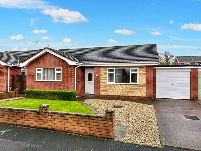 2 Bedroom Bungalow For Sale In Irvine Close, Kings Acre, Hereford, HR4