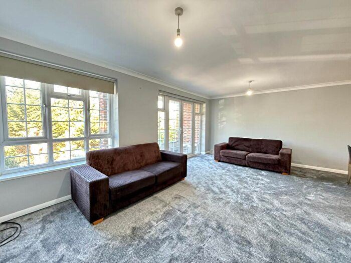 3 Bedroom Town House To Rent In Park Lane, Wembley, HA9