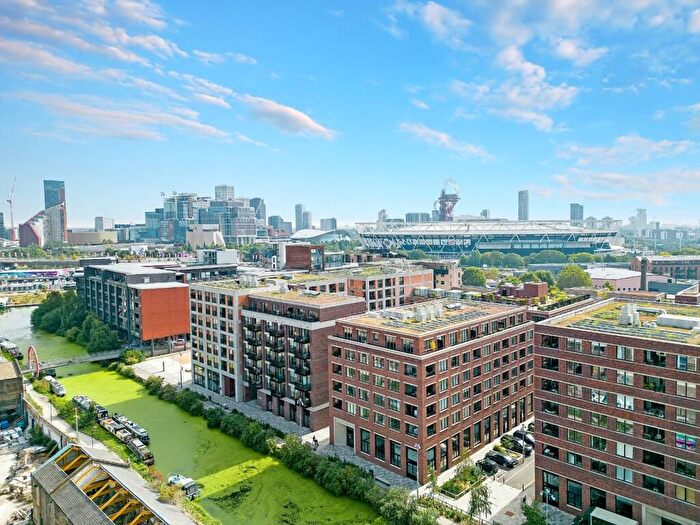 2 Bedroom Flat For Sale In Rookwood Way, London, E3