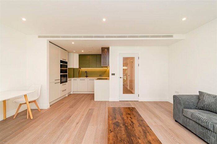 1 Bedroom Flat To Rent In Savoy House, Lockgate Road, London, SW6