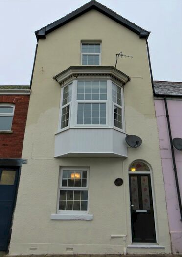 4 Bedroom Property To Rent In Chamberlaine Road, Weymouth DT4