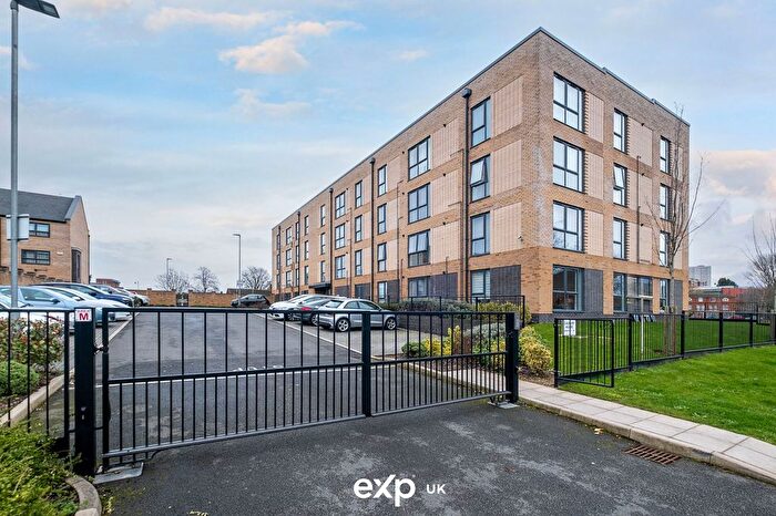 1 Bedroom Flat For Sale In Cadbury House, St Luke's Road, B5