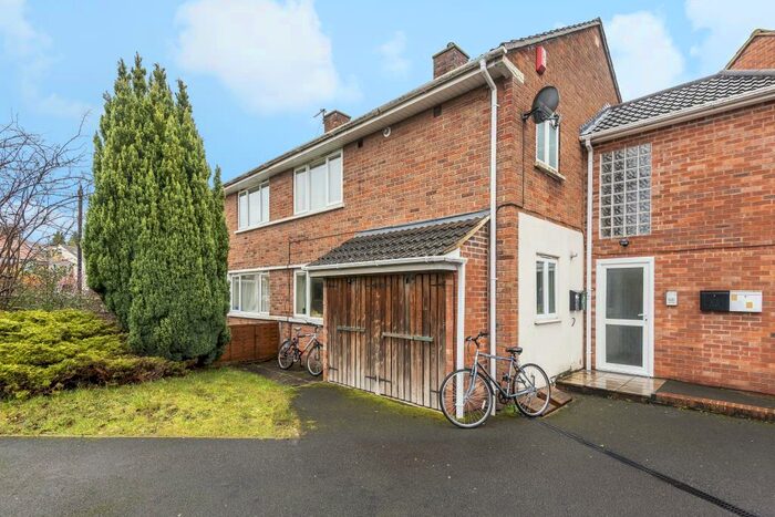 2 Bedroom Apartment To Rent In Grays Road, Headington, OX3