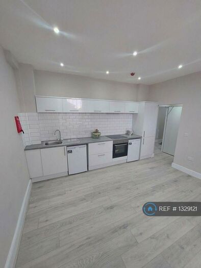 1 Bedroom Flat To Rent In Albert Drive, Liverpool, L9