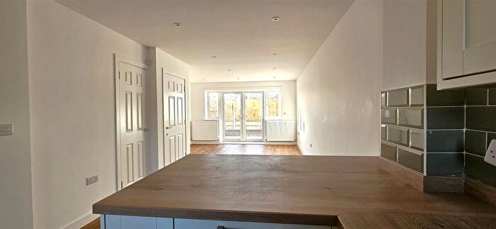 4 Bedroom End Of Terrace House To Rent In Nash Lane, Margate, CT9