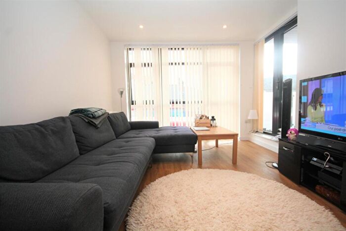 1 Bedroom Flat To Rent In High Road, Wembley, HA0