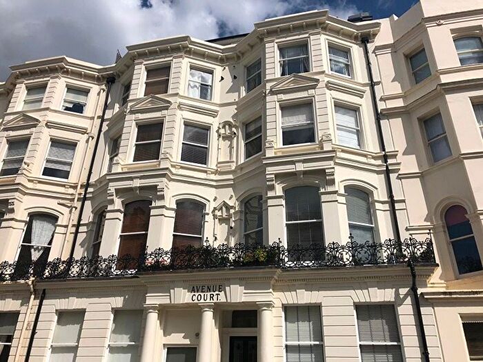 1 Bedroom Flat To Rent In Palmeira Avenue, Hove, Gq., BN3