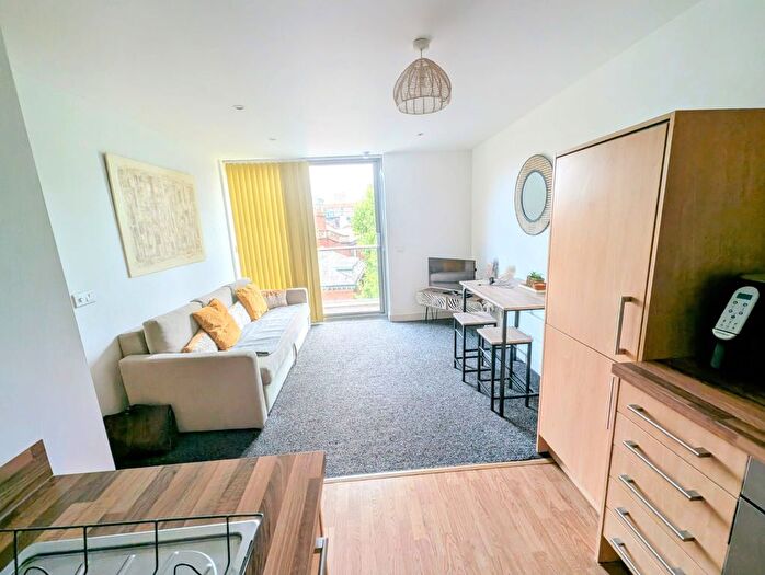 1 Bedroom Flat For Sale In Viva Apartment, Commercial Street, Birmingham, B1