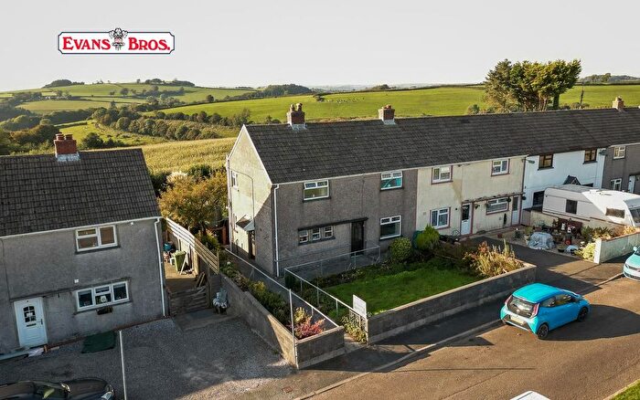 3 Bedroom Property For Sale In Maesolbri, Llanybri, Carmarthen, SA33