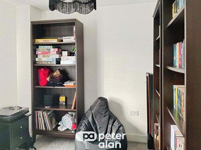 2 Bedroom Flat For Sale In Cape Lindsey Road, Newport, NP20