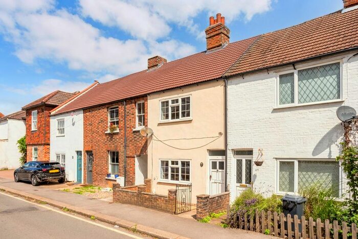 2 Bedroom Terraced House To Rent In Holmesdale Road, Reigate, RH2