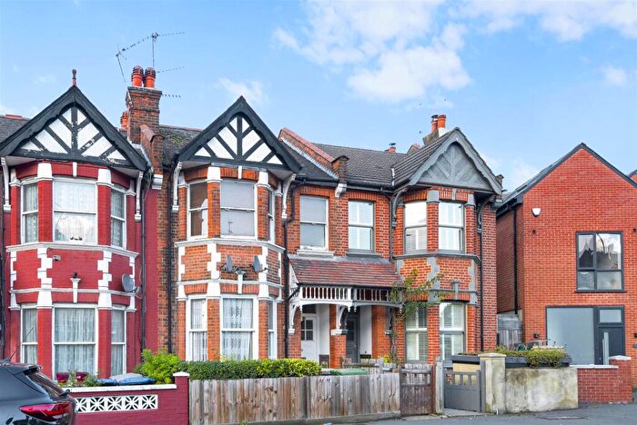 2 Bedroom Flat For Sale In Chambers Lane, London, NW10