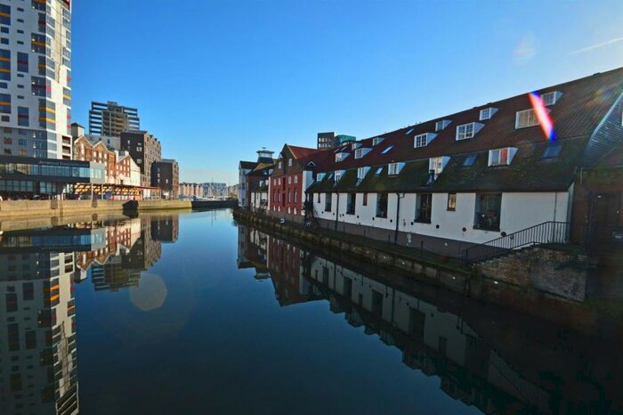 1 Bedroom Apartment To Rent In Dock Street, Ipswich, IP2