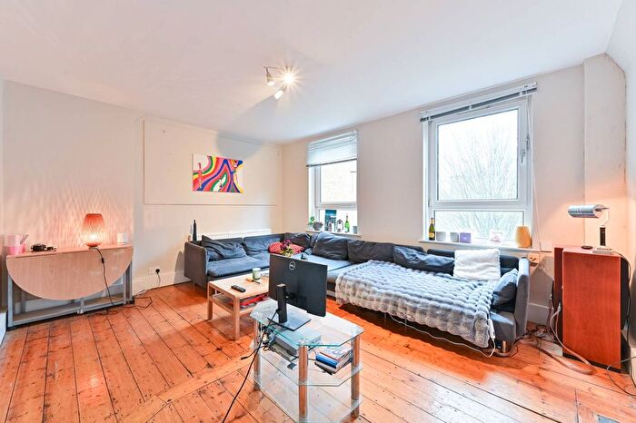 3 Bedroom Flat For Sale In Brixton Hill, Brixton Hill, London, SW2