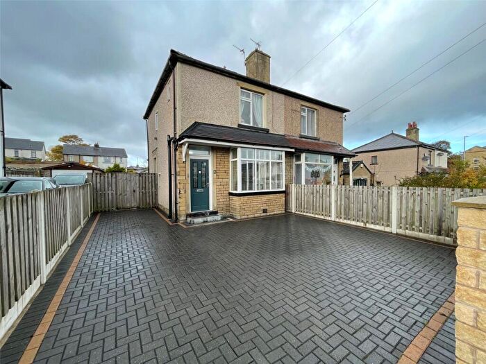 3 Bedroom Semi-Detached House For Sale In Westwood Avenue, Bradford, West Yorkshire, BD2