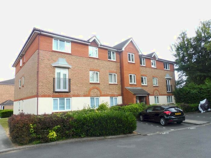 2 Bedroom Flat To Rent In Hart Street, Maidstone, ME16