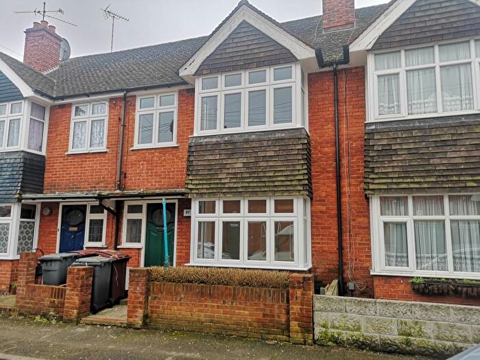 3 Bedroom Terraced House To Rent In Reading, Berkshire, RG30