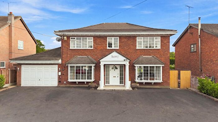 4 Bedroom Detached House For Sale In Lower Road, Hullbridge, SS5
