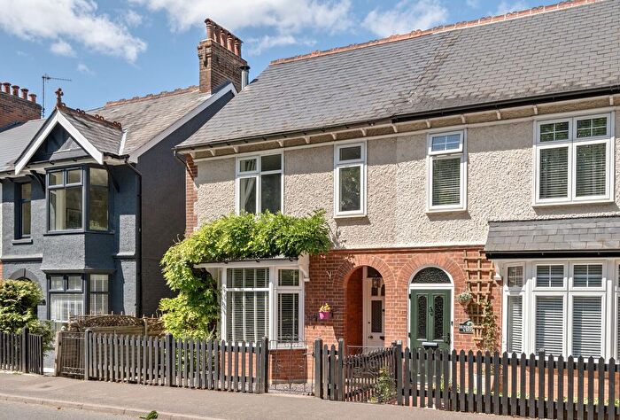 4 Bedroom Semi-detached House For Sale In Langton Road, Langton Green, Tunbridge Wells, Kent, TN3