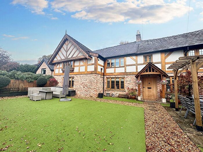 2 Bedroom Cottage For Sale In Kempnough Hall Road, Worsley, M28