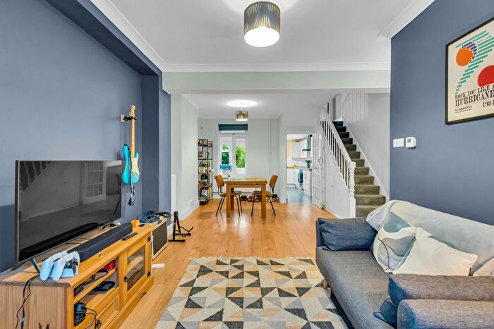 2 Bedroom End Of Terrace House For Sale In Grove Road, Folkestone, CT20