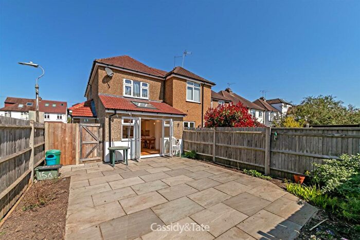 1 Bedroom Maisonette To Rent In B Campfield RoadSt AlbansHertfordshire, AL1