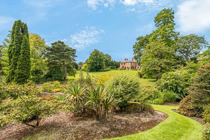 6 Bedroom Detached House For Sale In Church Road, Quarndon, DE22