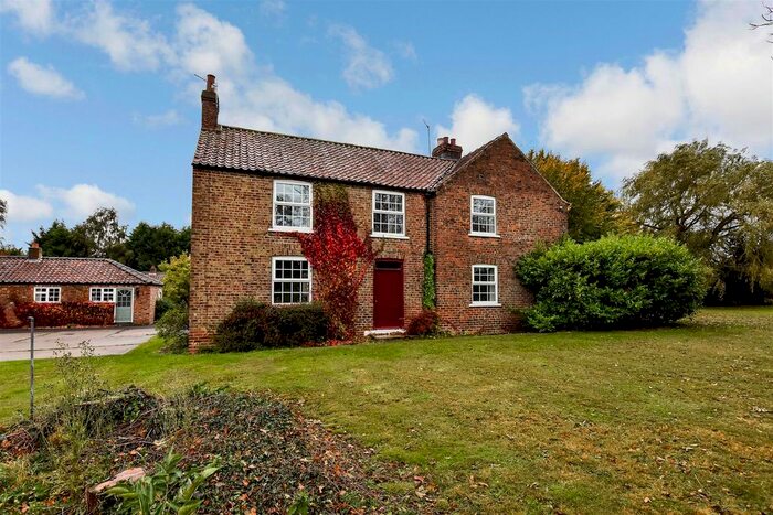 5 Bedroom Property For Sale In Flaxton, York, YO60