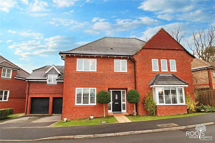 5 Bedroom Detached House For Sale In Meadowbrook, Woolton Hill, Newbury, RG20